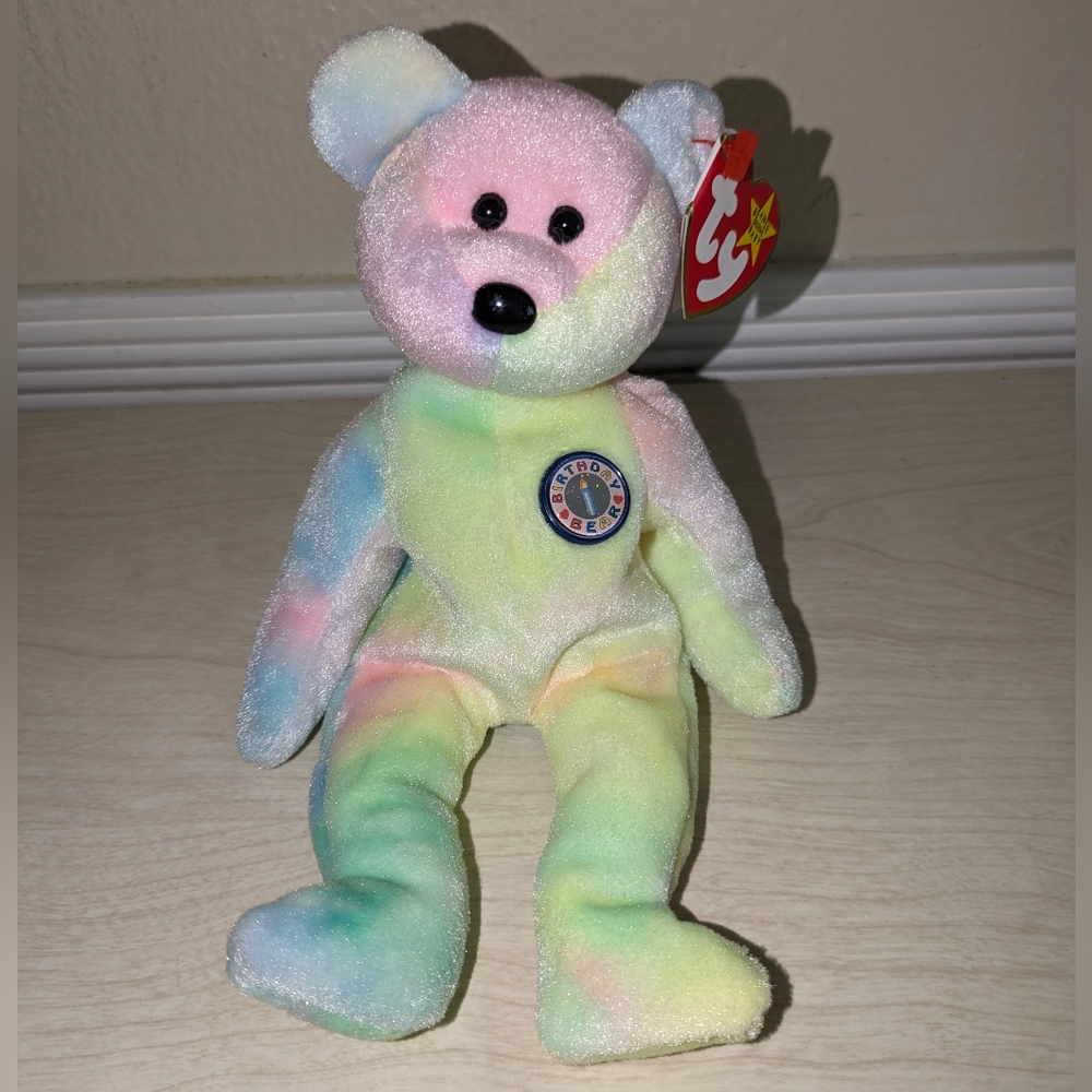 Ty Beanie Babies Birthday Bear - Mint Condition - Rare Collectible